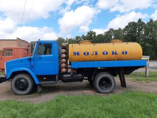 ZIL 433362 camión para transporte de leche