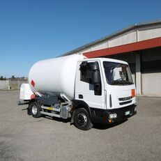 IVECO 120.22 camión cisterna de gas