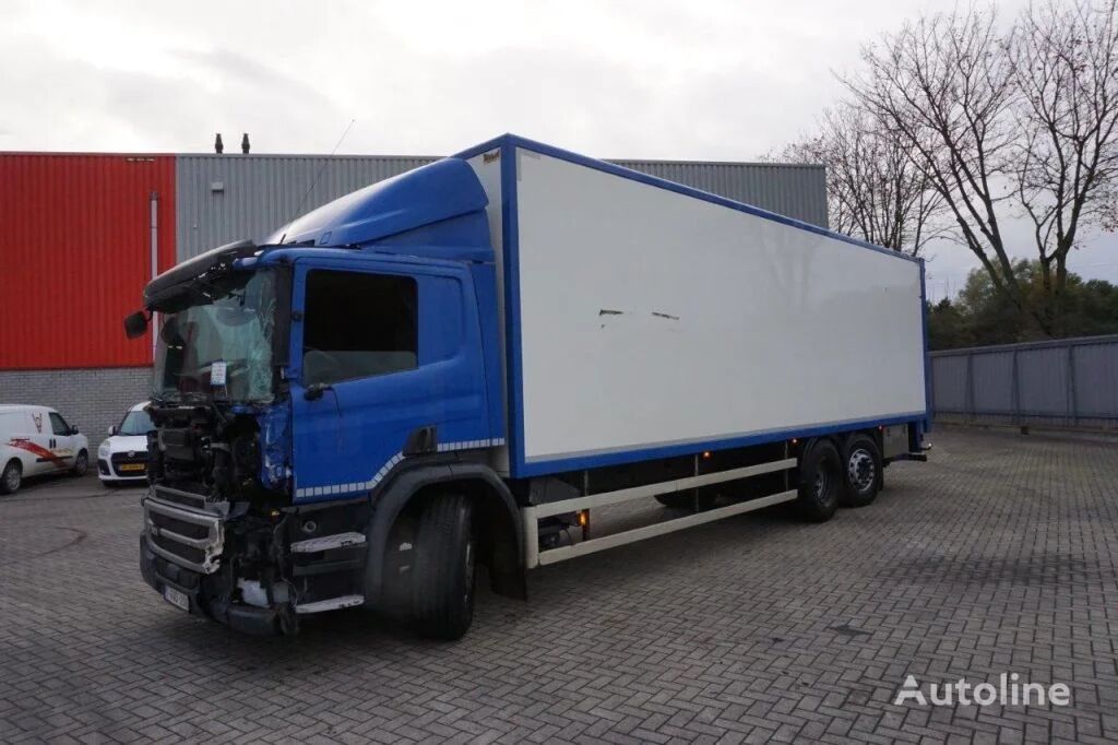Scania P320 / ENGINE RUNNING / CLOSED BOX / LIFT + LENKASCHE / EURO-6 / camión furgón