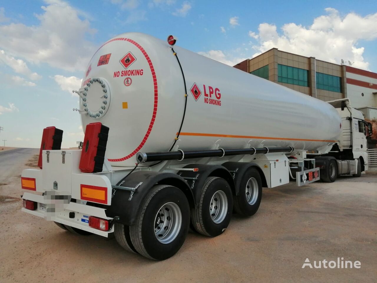 Doğumak LPG 57 M3 3 AXLES Double Tire cisterna de gas nueva