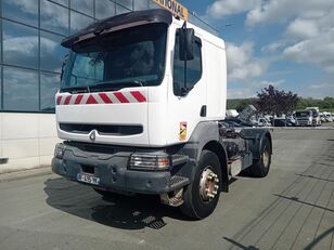 Renault Kerax 385 tractora