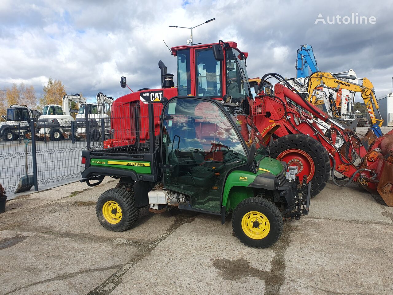 John Deere 825i UTV